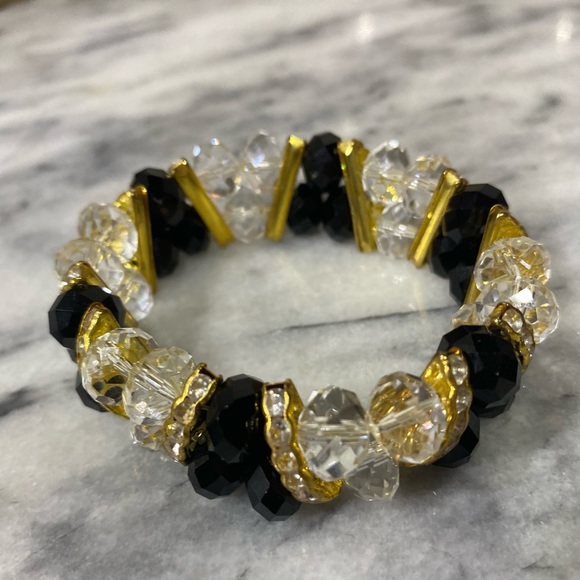 Crystal Beads Stretch Bracelet - Picture 3 of 6